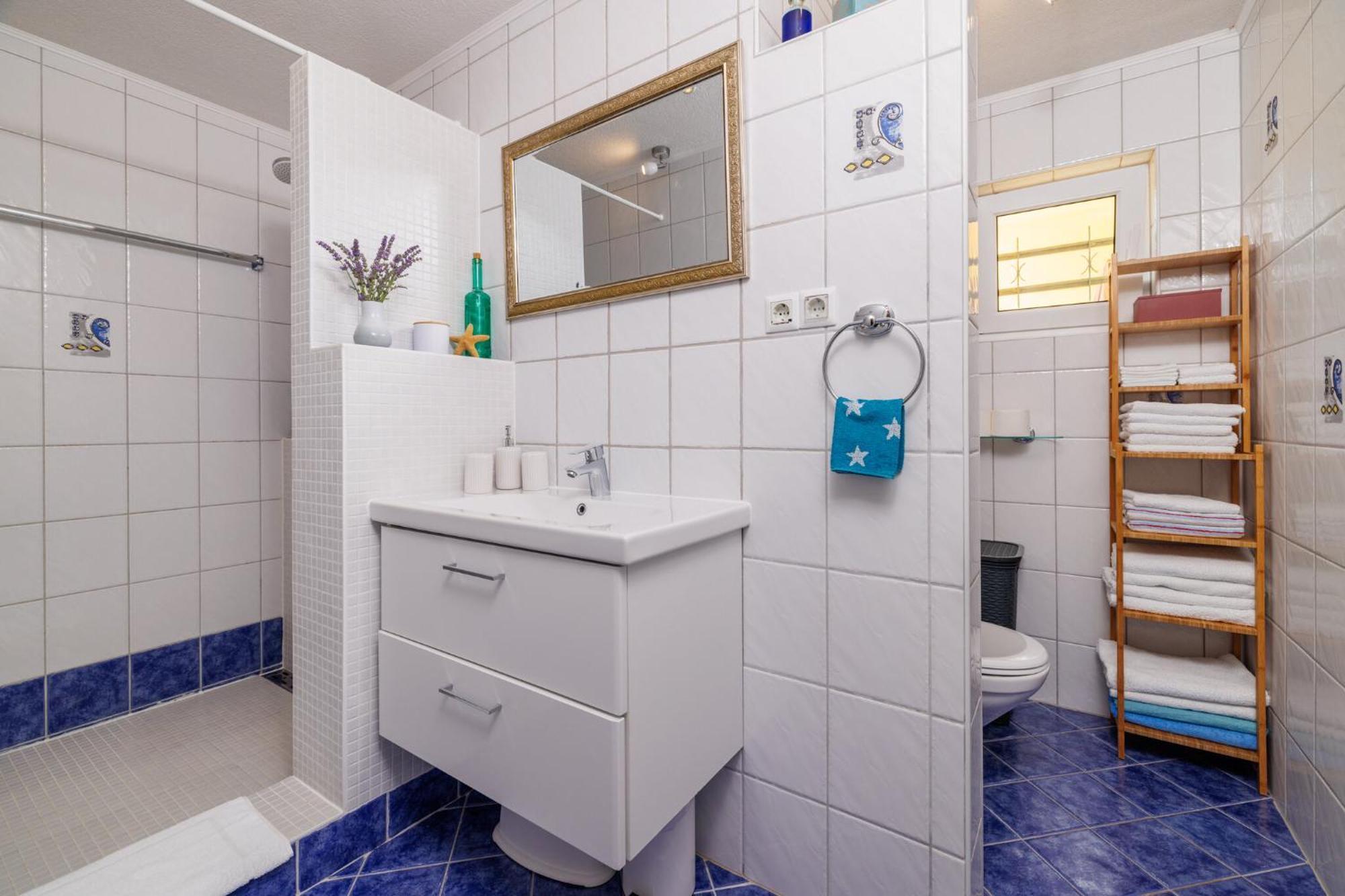 Appartement Emaris à Tribalj  Extérieur photo